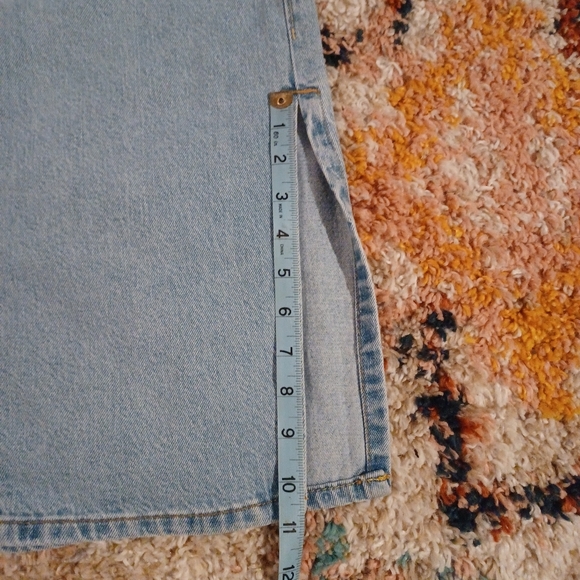 SOLD Levi’s Premium Type 1 Y2K Side Slit Japanese Denim Midi Skirt • SZ 27 - Picture 6 of 11